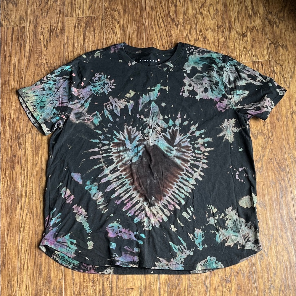 Edgar + Ash Black Tie-Dye Heart Graphic Tee